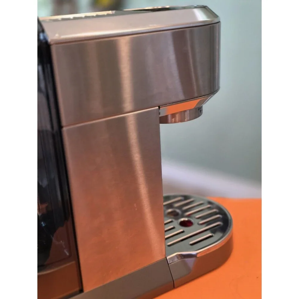DeLonghi notes used box